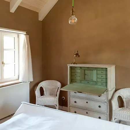 Nyaraló Historic House By The Elbe River *