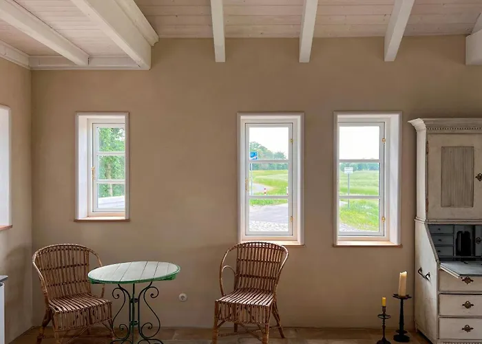 Semesterbostad Historic House By The Elbe River *