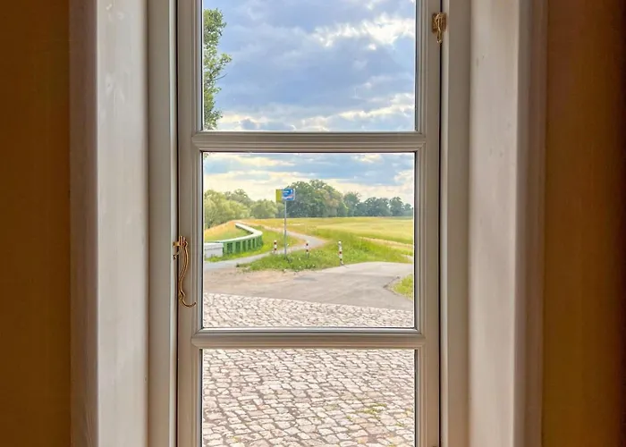 Historic House By The Elbe River Semesterbostad