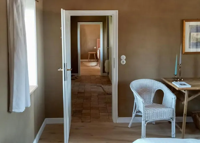 Historic House By The Elbe River *